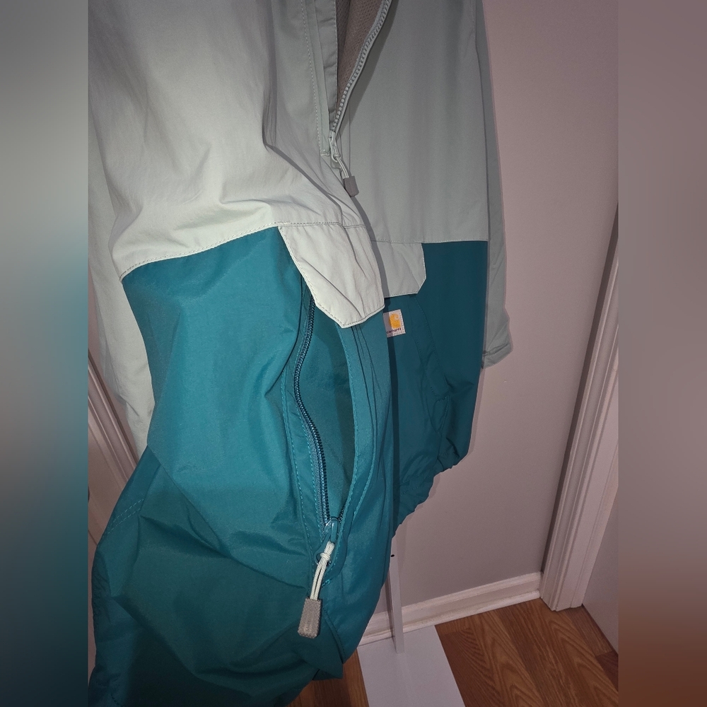 Carharrt Womens Plus 1x (16w-18w) Rain Defender Loose Fit Rain Jacket - Picture 6 of 12